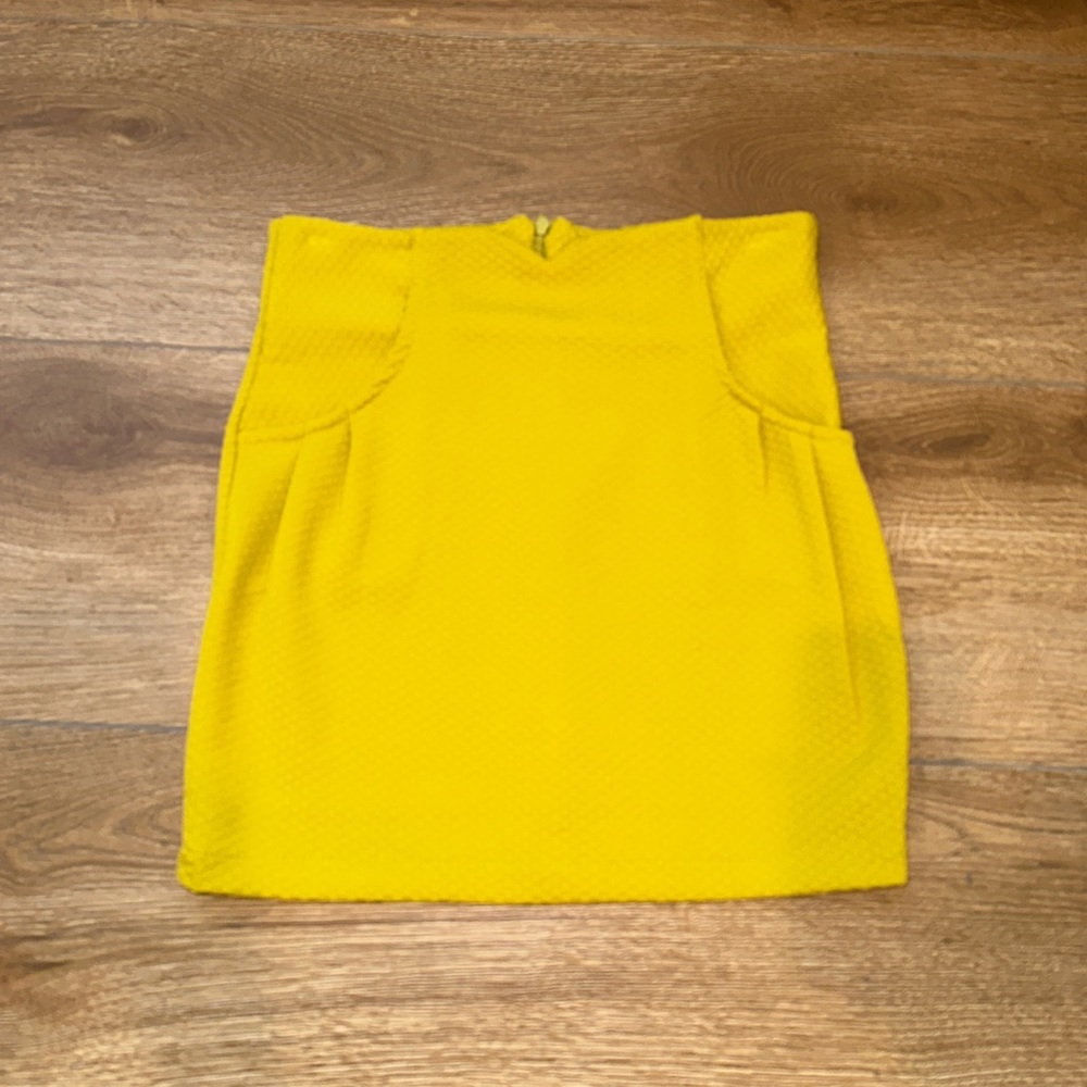 Yellow skirt
